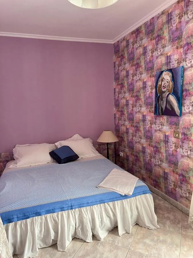 Apartamento Casa Kamalei, Tra Plebiscito E Lungomare Nápoles 0*,  Italia