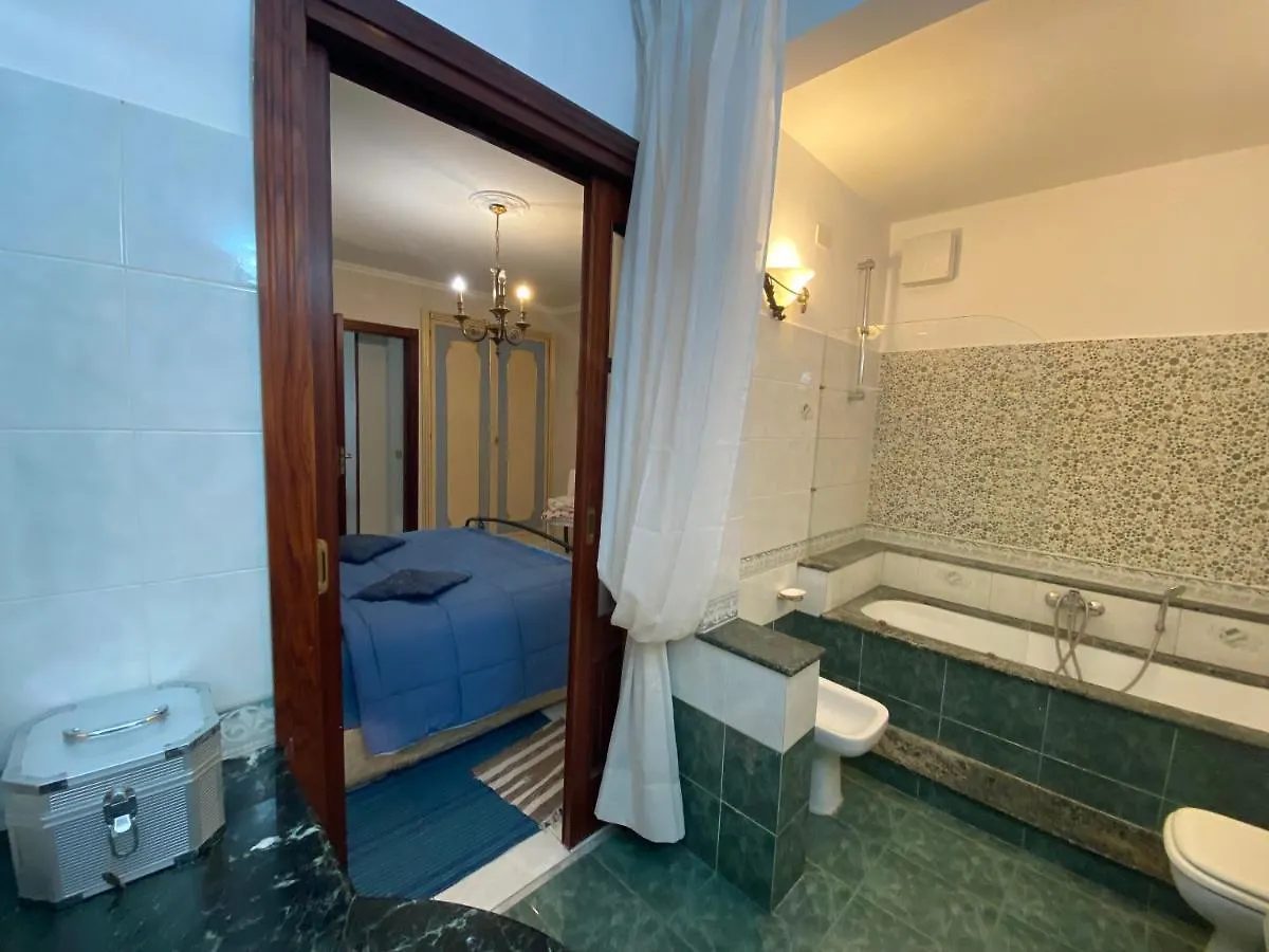 Apartamento Casa Kamalei, Tra Plebiscito E Lungomare Nápoles 0*,